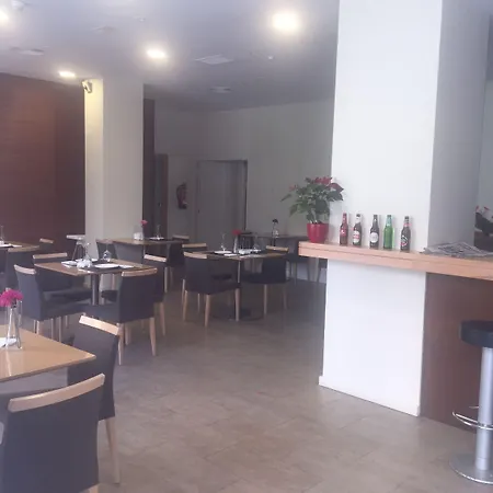 Plaza Picasso Apartament *